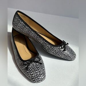 NWOT Talbots Leather Navy/White Polka Dots Career Comfy Ballet Flats Sz 10.5